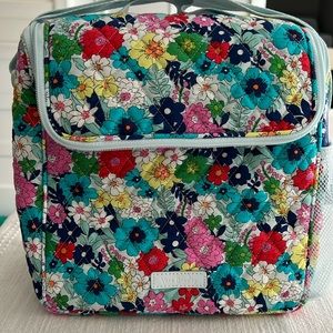 Vera Bradley Lunch Bag Insulated Crossbody Floral Print Picnic Fun Tote